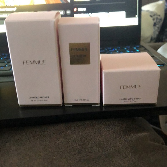 Femmue Lumiere Kit - Refiner, Serum, Cream - Picture 2 of 8